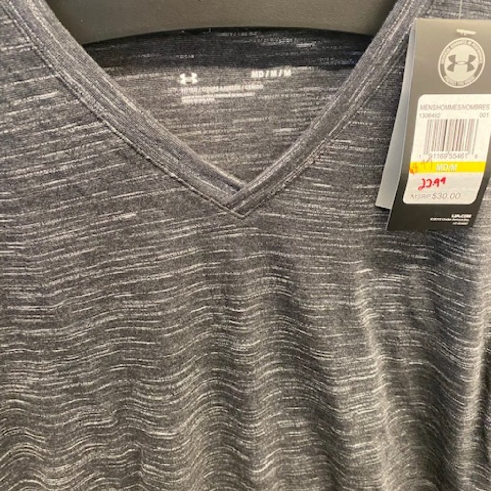 Under Armour - men's medium shirt